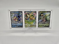 Pokémon kaarten in acryl display met standaard (inclusief 3 kaarten)
