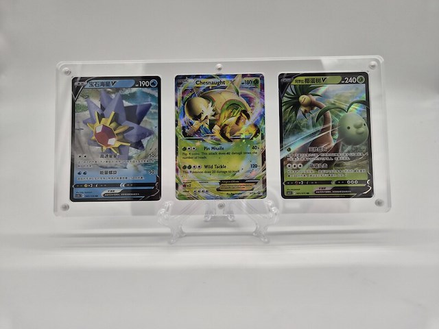 Pokémon kaarten in acryl display met standaard (inclusief 3 kaarten) - afbeelding 3 van  10