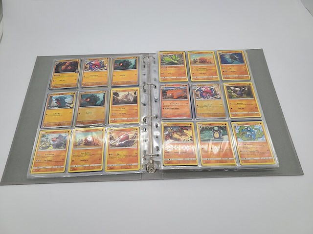 Pokémon kaarten (map, stapel, gevulde doos + meer) - afbeelding 4 van  29
