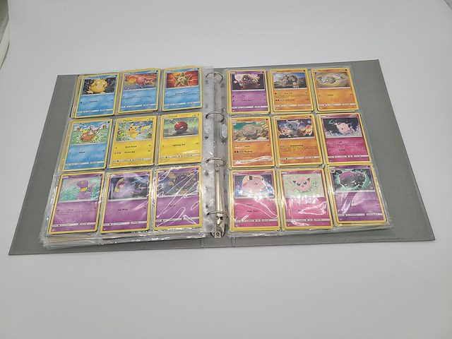 Pokémon kaarten (map, stapel, gevulde doos + meer) - afbeelding 15 van  29