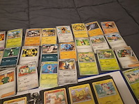 Pokémon kaarten met verzamelblik, rares, veel glimmende kaarten, gevulde mappen en accessoires - afbeelding 4 van  38