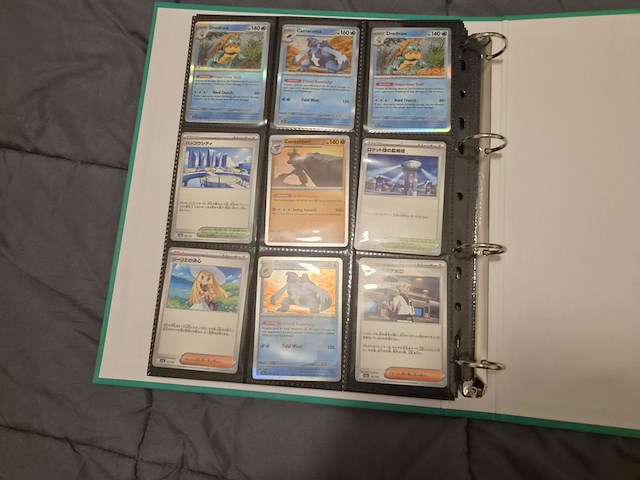 Pokémon kaarten met verzamelblik, rares, veel glimmende kaarten, gevulde mappen en accessoires - afbeelding 19 van  38