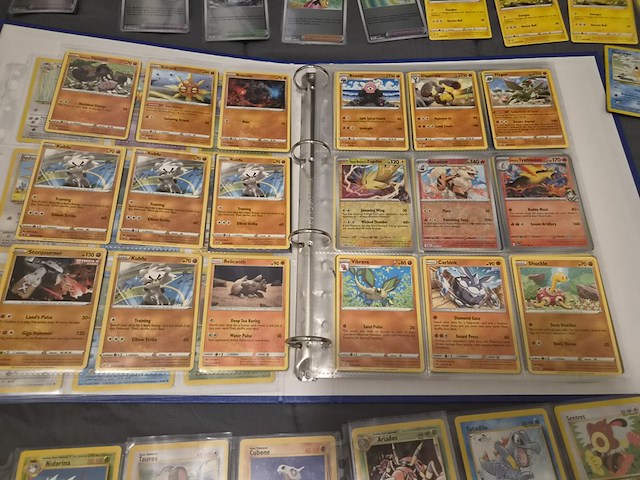 Pokémon kaarten, vele vintage kaarten en gevulde verzamelmap - afbeelding 7 van  27