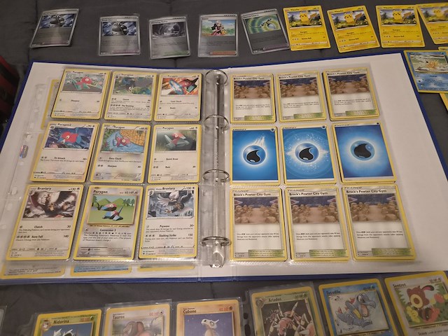 Pokémon kaarten, vele vintage kaarten en gevulde verzamelmap - afbeelding 16 van  27