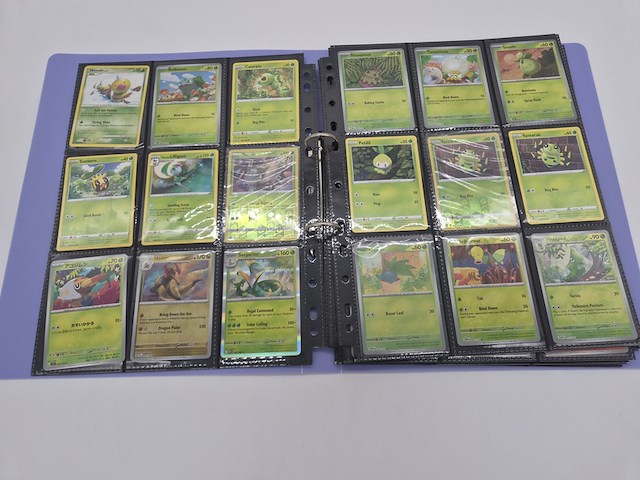 Pokémon kaarten verzameling met map en poké ball opbergblik (incl. rare & vintage kaarten) - afbeelding 4 van  23