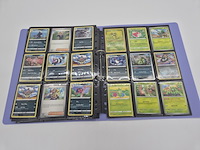 Pokémon kaarten verzameling met map en poké ball opbergblik (incl. rare & vintage kaarten) - afbeelding 13 van  23