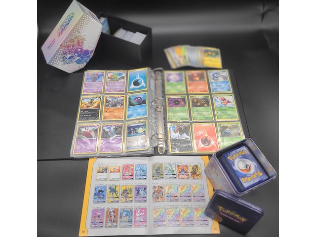 Pokémon kaarten - afbeelding 1 van  20