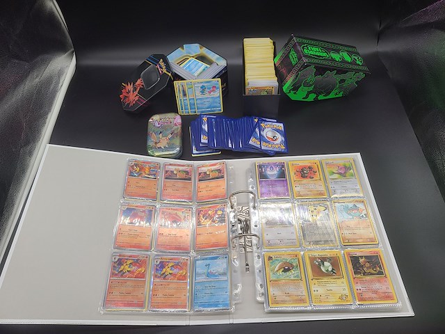 Pokémon kaarten - afbeelding 1 van  21