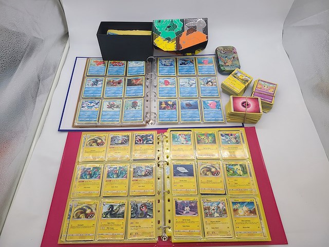 Pokémon kaarten - afbeelding 1 van  40