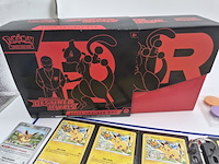 Pokémon kaartencollectie met elite trainer box, vintage/rares/holo en verzamelmap - afbeelding 26 van  26
