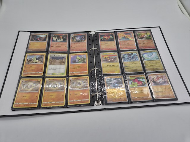 Pokémon kaartencollectie met twee verzamelmappen, vintage, holo en deckboxen - afbeelding 3 van  26