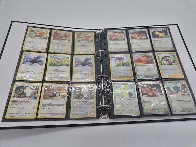 Pokémon kaartencollectie met twee verzamelmappen, vintage, holo en deckboxen - afbeelding 24 van  26