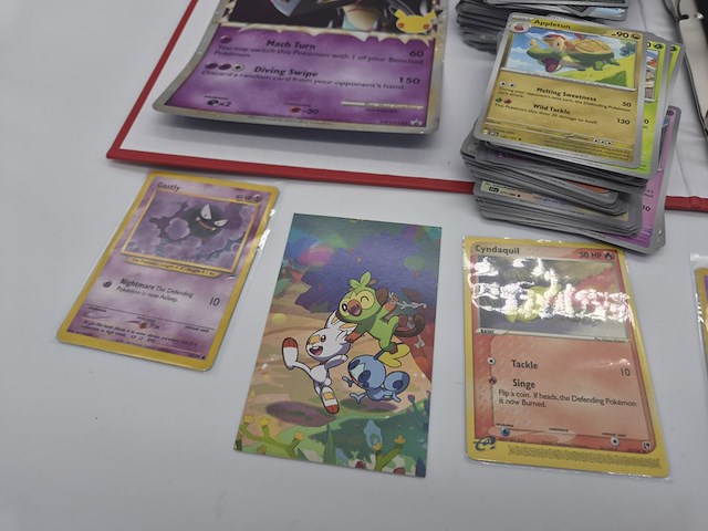 Pokémon kaartenverzameling met map, zeldzame kaarten, losse kaarten, vintage en poké ball-opbergdoos - afbeelding 11 van  18