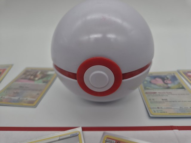 Pokémon kaartenverzameling met map, zeldzame kaarten, losse kaarten, vintage en poké ball-opbergdoos - afbeelding 15 van  18