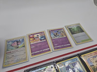 Pokémon kaartenverzameling met map, zeldzame kaarten, losse kaarten, vintage en poké ball-opbergdoos - afbeelding 16 van  18