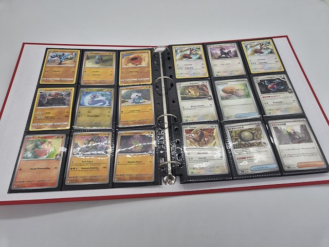 Pokémon kaartenverzameling met map, zeldzame kaarten, losse kaarten, vintage en poké ball-opbergdoos - afbeelding 18 van  18
