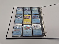 Pokémon kaartenverzameling met o.a. rares, vintage kaarten, holo's, map en poké ball-opbergdoos - afbeelding 14 van  21