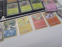 Pokémon kaartenverzameling met o.a. rares, vintage kaarten, holo's, map en poké ball-opbergdoos - afbeelding 15 van  21