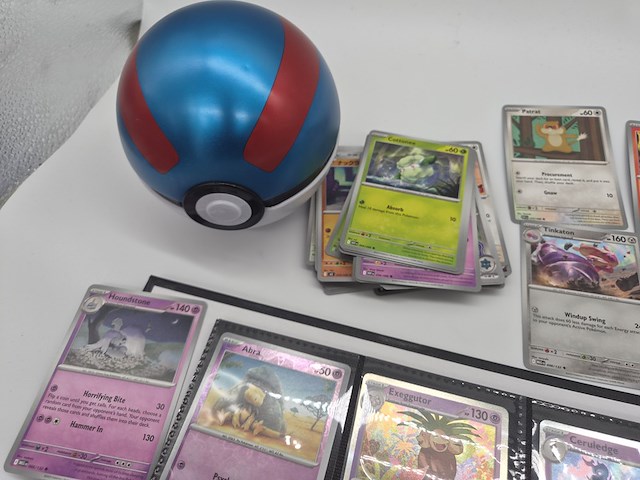 Pokémon kaartenverzameling met o.a. rares, vintage kaarten, holo's, map en poké ball-opbergdoos - afbeelding 20 van  21