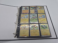 Pokémon kaartenverzameling met o.a. rares, vintage kaarten, holo's, map en poké ball-opbergdoos - afbeelding 21 van  21