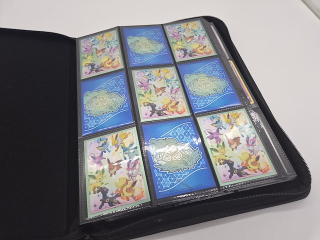 Pokémon kaartenverzameling met verzamelmap en accessoires - afbeelding 3 van  35
