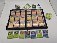 Pokémon kaartenverzameling met verzamelmap en accessoires - afbeelding 1 van  35