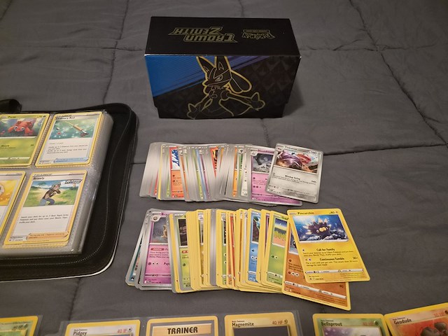 Pokémon map met vele kaarten, veel vintage kaarten en deckboxen - afbeelding 3 van  19