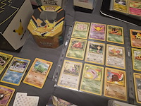 Pokémon map met vele kaarten, veel vintage kaarten en deckboxen - afbeelding 5 van  19