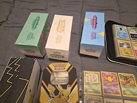 Pokémon map met vele kaarten, veel vintage kaarten en deckboxen - afbeelding 6 van  19