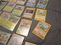 Pokémon map met vele kaarten, veel vintage kaarten en deckboxen - afbeelding 19 van  19