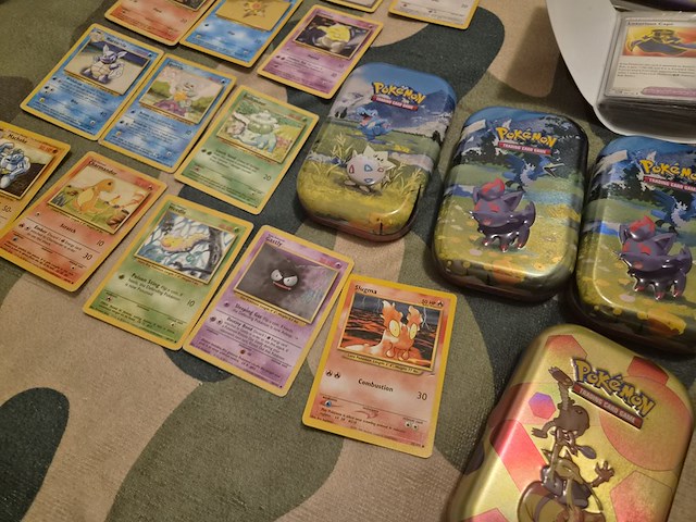 Pokémon mega collectie met o.a. vintage kaarten, 4 gevulde mappen, tins en xl kaarten - afbeelding 2 van  19