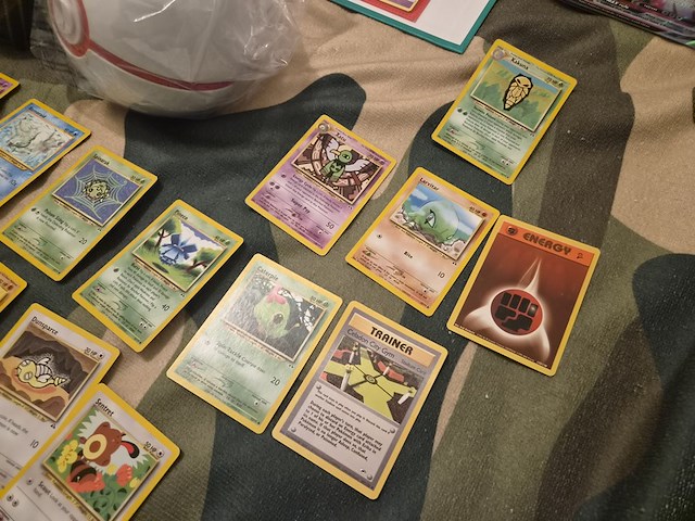 Pokémon mega collectie met o.a. vintage kaarten, 4 gevulde mappen, tins en xl kaarten - afbeelding 12 van  19