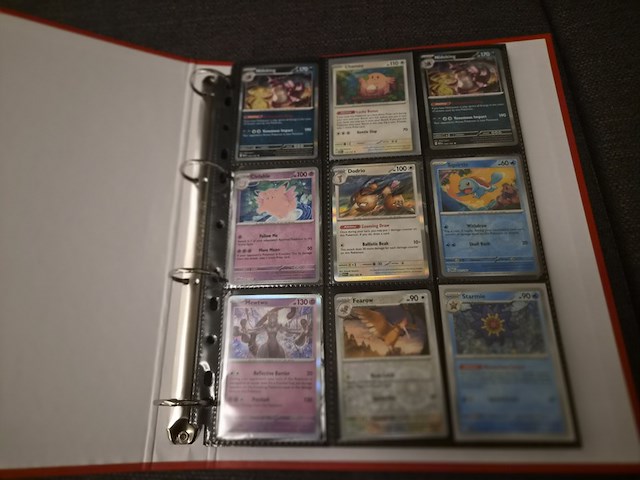Pokémon verzameling met kaarten, insteekmap, oude kaarten, holo's, opbergdoos en accessoires - afbeelding 15 van  33