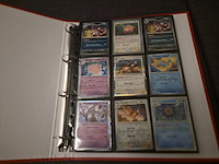 Pokémon verzameling met kaarten, insteekmap, oude kaarten, holo's, opbergdoos en accessoires - afbeelding 15 van  33