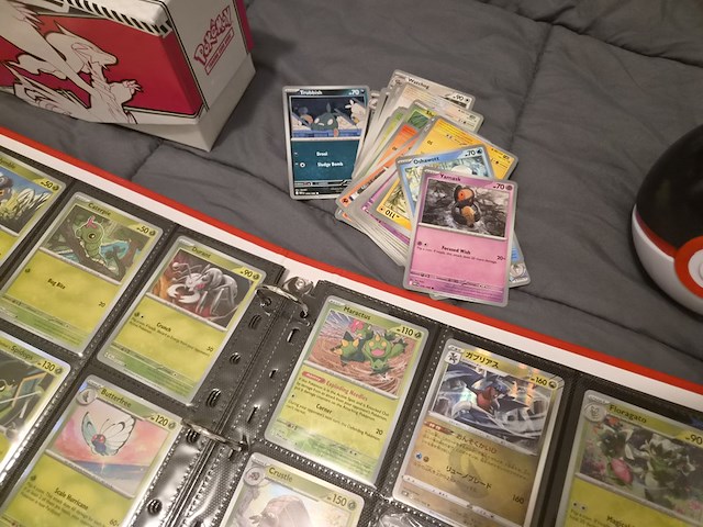 Pokémon verzameling met vintage kaarten, ge-grade kaart, rares, gevulde mappen, poster en meer - afbeelding 20 van  43