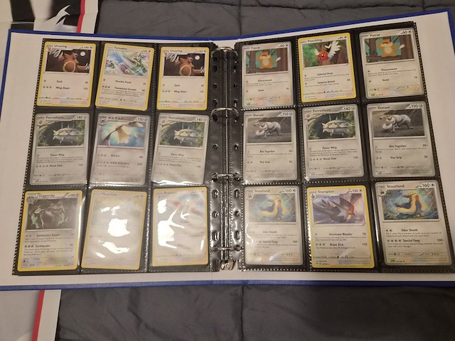 Pokémon verzameling met vintage kaarten, ge-grade kaart, rares, gevulde mappen, poster en meer - afbeelding 27 van  43