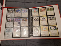 Pokémon verzameling met vintage kaarten, ge-grade kaart, rares, gevulde mappen, poster en meer - afbeelding 42 van  43