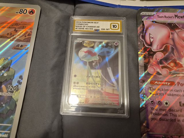 Pokémon verzameling met vintage kaarten, ge-grade kaart, rares, gevulde mappen, poster en meer - afbeelding 6 van  43