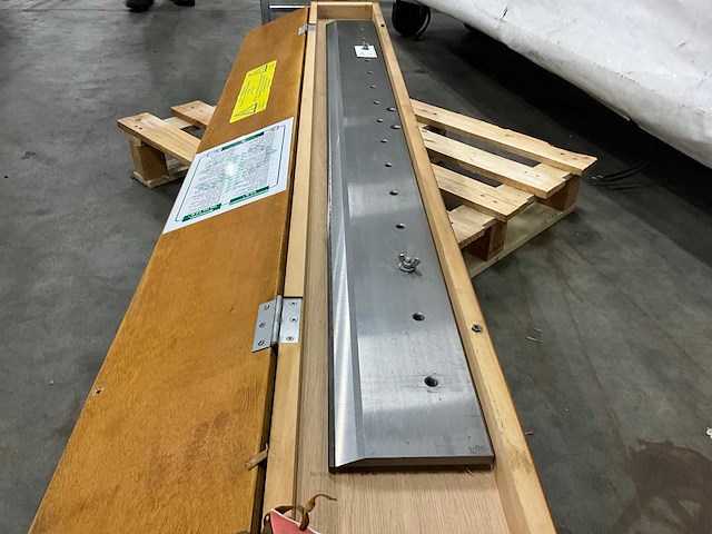 Polar - 137 tcq - various graphic industry (2x) - afbeelding 2 van  5