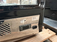 Polar - cd230 - koelvitrine / countertop displaykoeling 160 liter - afbeelding 10 van  10