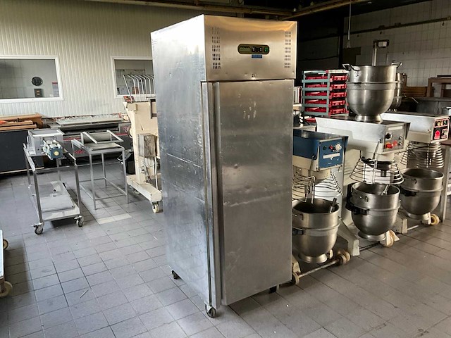 Polar g592 koelkast - afbeelding 1 van  5