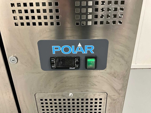 Polar gl184-e driedeurs koelwerkbank - afbeelding 4 van  6