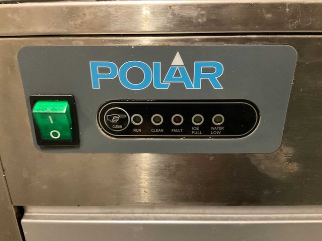 Polar ijsblokjesmachine met onderrek - afbeelding 2 van  2