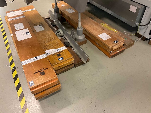 Polar mohr 115 xt papier snijmachine - afbeelding 10 van  20