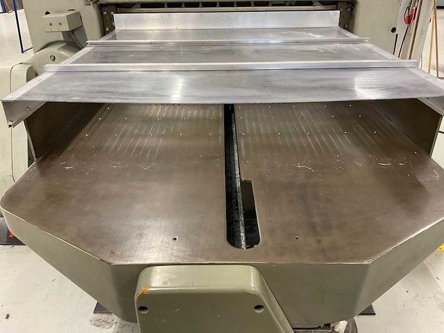 Polar mohr 137 mon snijmachine cnc - afbeelding 3 van  17