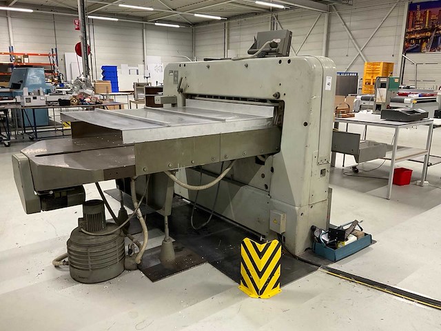 Polar mohr 137 mon snijmachine cnc - afbeelding 15 van  17