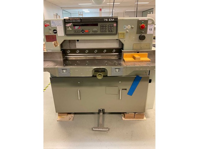 Polar mohr 76em papier snijmachine - afbeelding 8 van  12