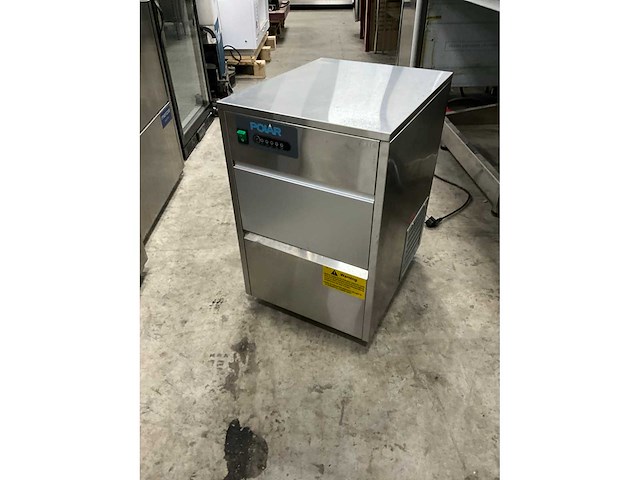 Polar t316–e-04 ijsblokjesmachine - afbeelding 2 van  6