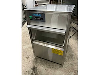 Polar t316–e-04 ijsblokjesmachine - afbeelding 3 van  6