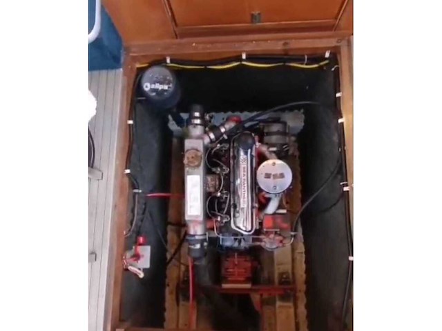 Polaris / damco - 770 deluxe - motorjacht inclusief trailer - afbeelding 18 van  39